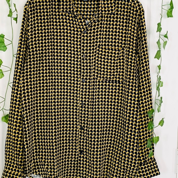 Visco Printed Button Up - Picture 5 of 5